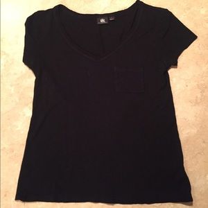 Rock and republic women’s t shirt